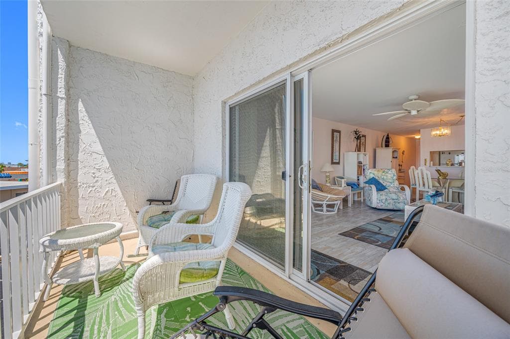 285 107TH AVENUE 306 photo 17