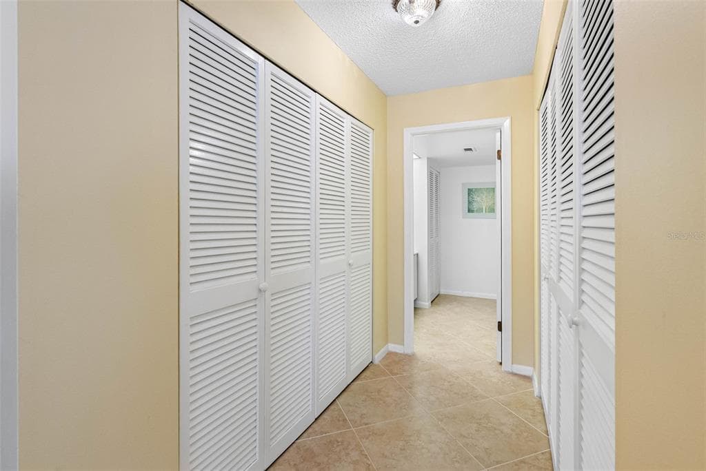 100 OAKMONT LANE 203 photo 19