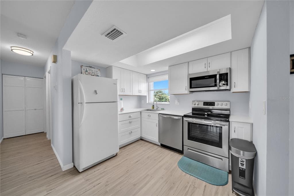 1318 WESLEY DRIVE #124B 4