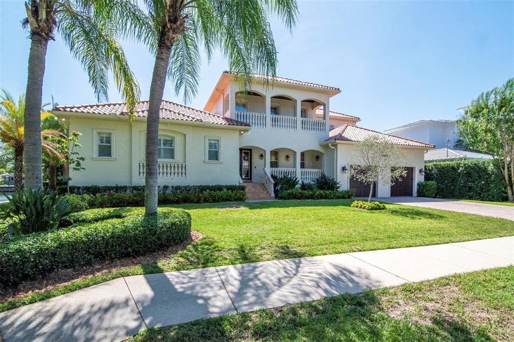 2212 S OCCIDENT STREET photo 2