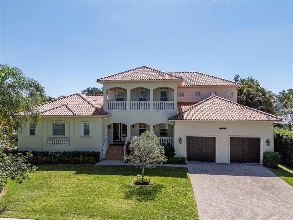 2212 S OCCIDENT STREET photo 4