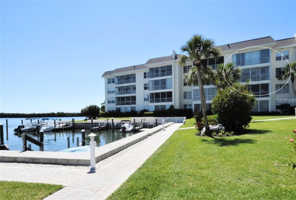 600 SUTTON PLACE B302 photo 3