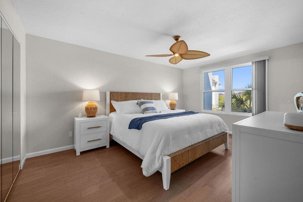 600 SUTTON PLACE B302 photo 20