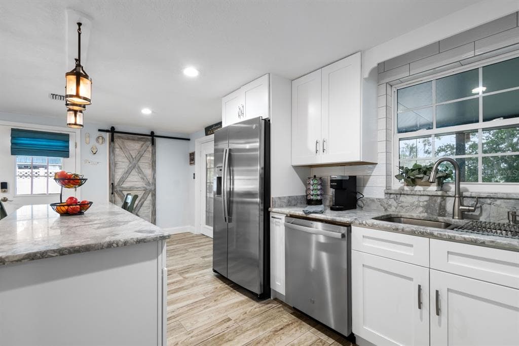 107 6TH STREET NW photo 12
