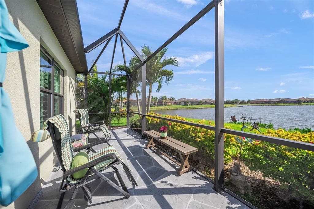 215 CASSANO DRIVE photo 13