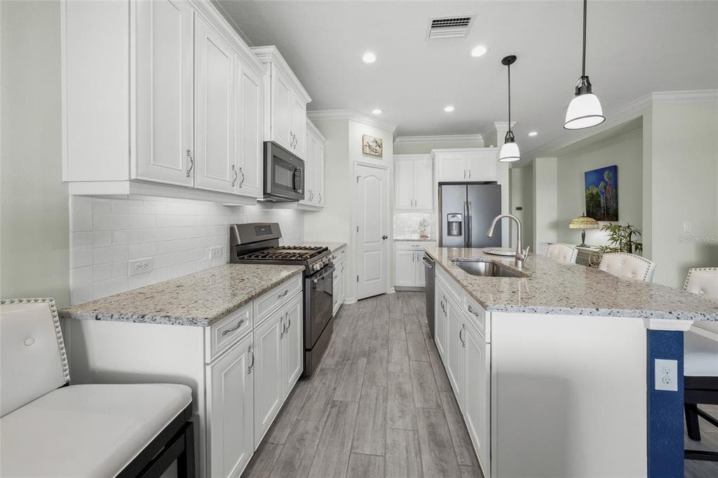 215 CASSANO DRIVE photo 21