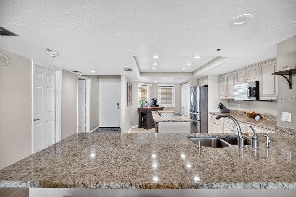 257 MINORCA BEACH WAY 1005 photo 14