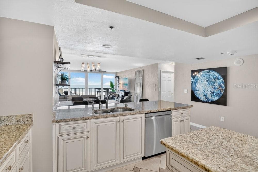 257 MINORCA BEACH WAY 1005 photo 15