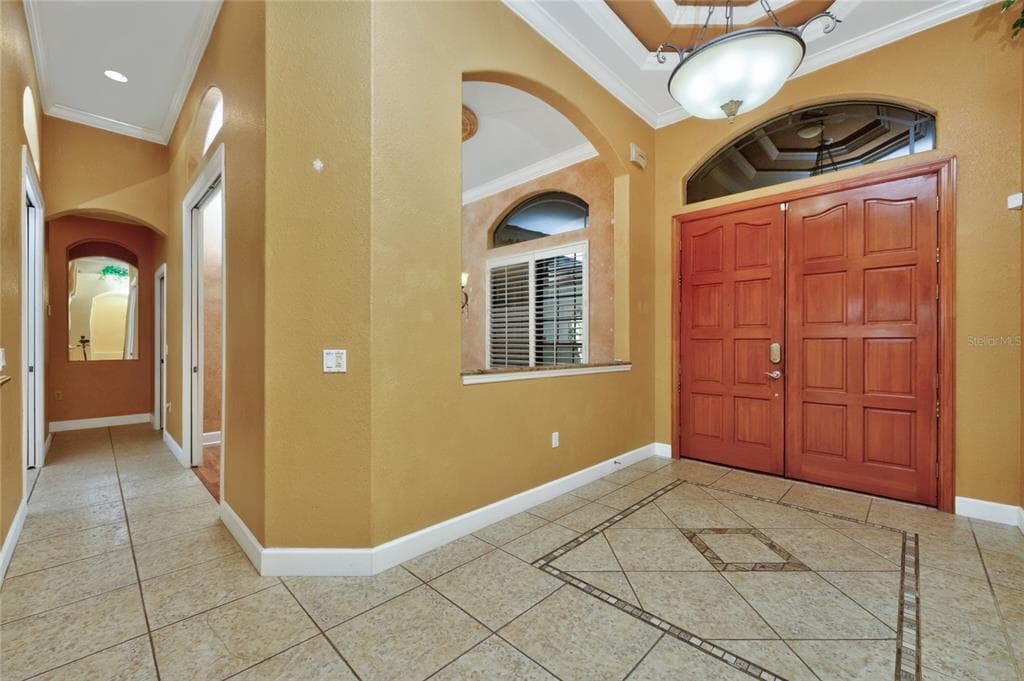 1141 ROTONDA CIRCLE photo 3