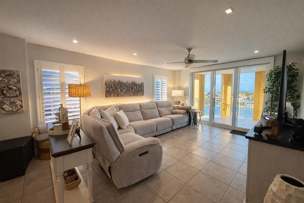 5353 GULF BOULEVARD A404 photo 12