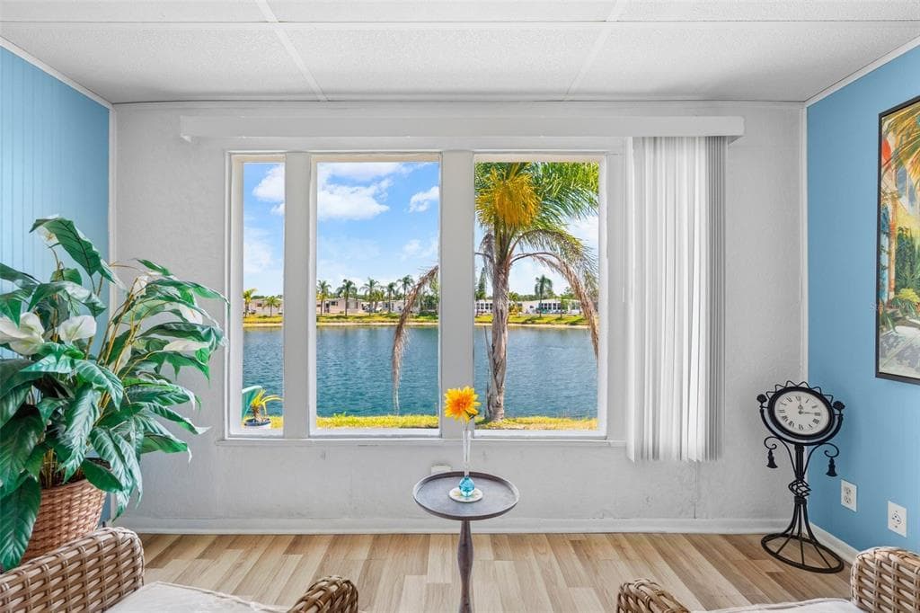 970 JOLANDA CIRCLE photo 11