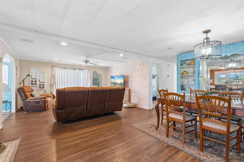 970 JOLANDA CIRCLE photo 8