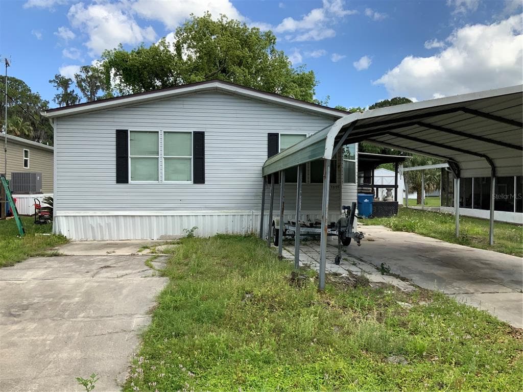 1639 BASS AVENUE photo 1