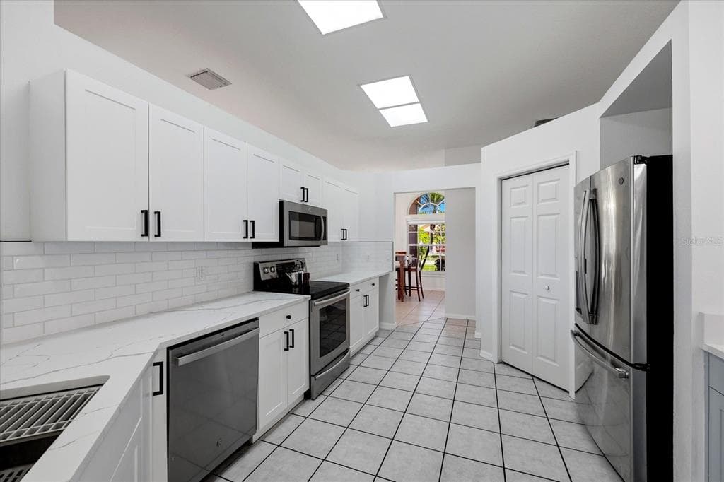 6223 ROCK CREEK CIRCLE photo 17