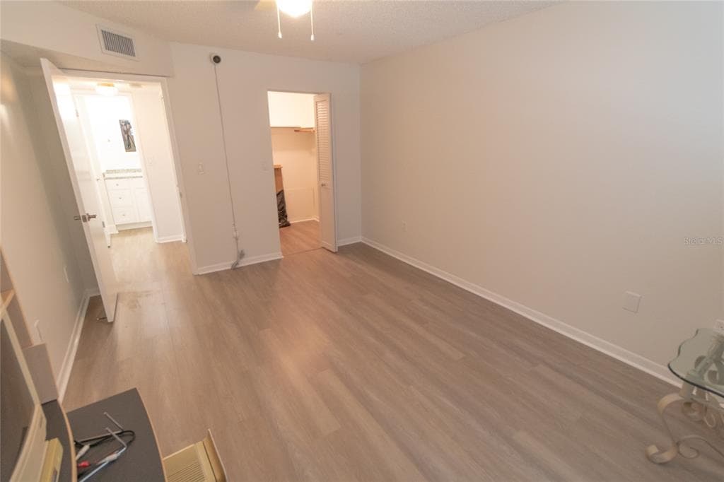 5980 SHORE BOULEVARD S 405 photo 20