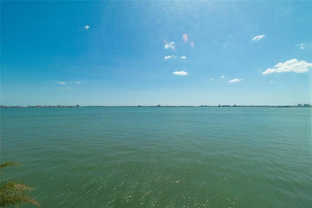 5980 SHORE BOULEVARD S 405 photo 10