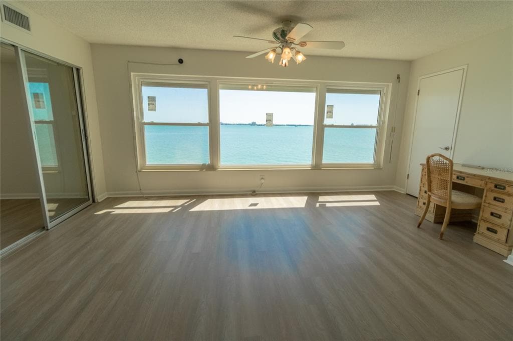 5980 SHORE BOULEVARD S 405 photo 8