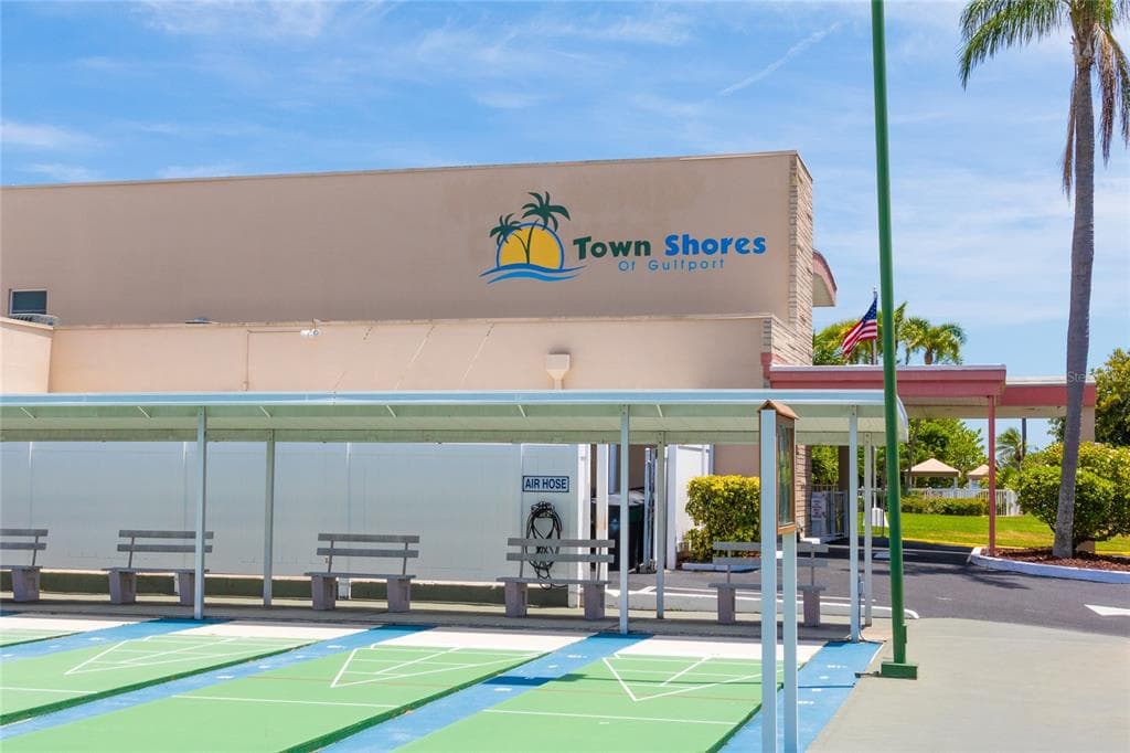 5980 SHORE BOULEVARD S 405 photo 25