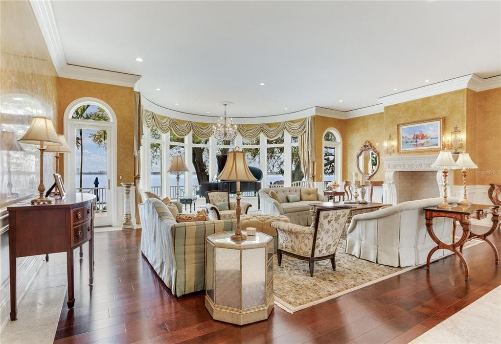 52 LADOGA AVENUE photo 6