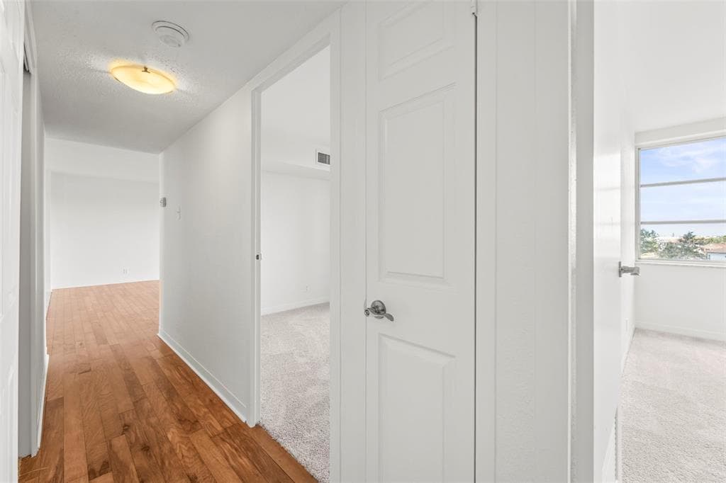 10355 PARADISE BOULEVARD 403 photo 23