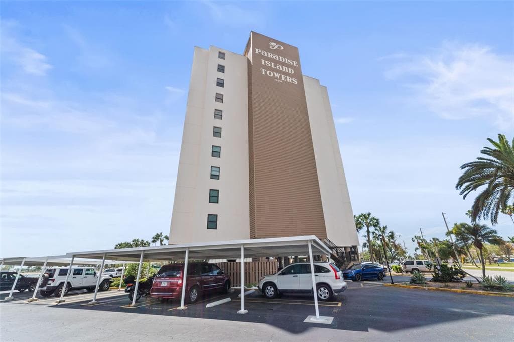 10355 PARADISE BOULEVARD 403 photo 3