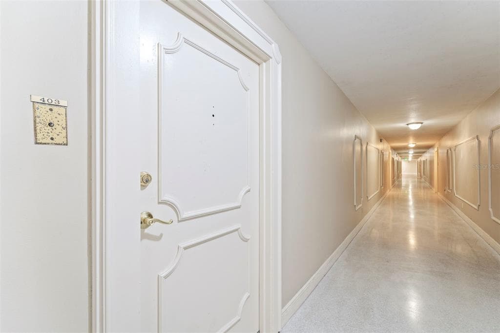 10355 PARADISE BOULEVARD 403 photo 4