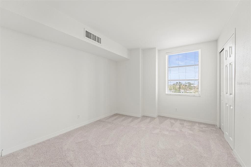 10355 PARADISE BOULEVARD 403 photo 25