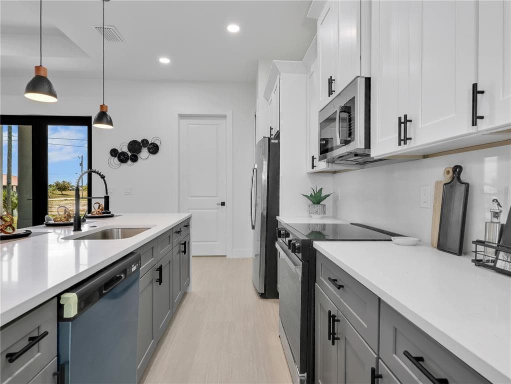 1721 NW 2ND STREET photo 14