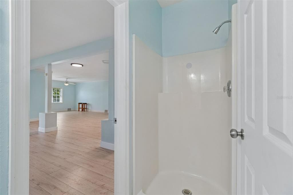6211 BAYSIDE DRIVE photo 19