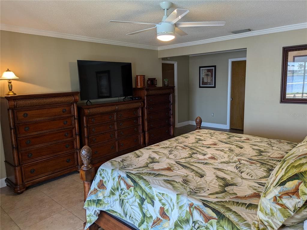 212 POINCIANA LANE photo 11
