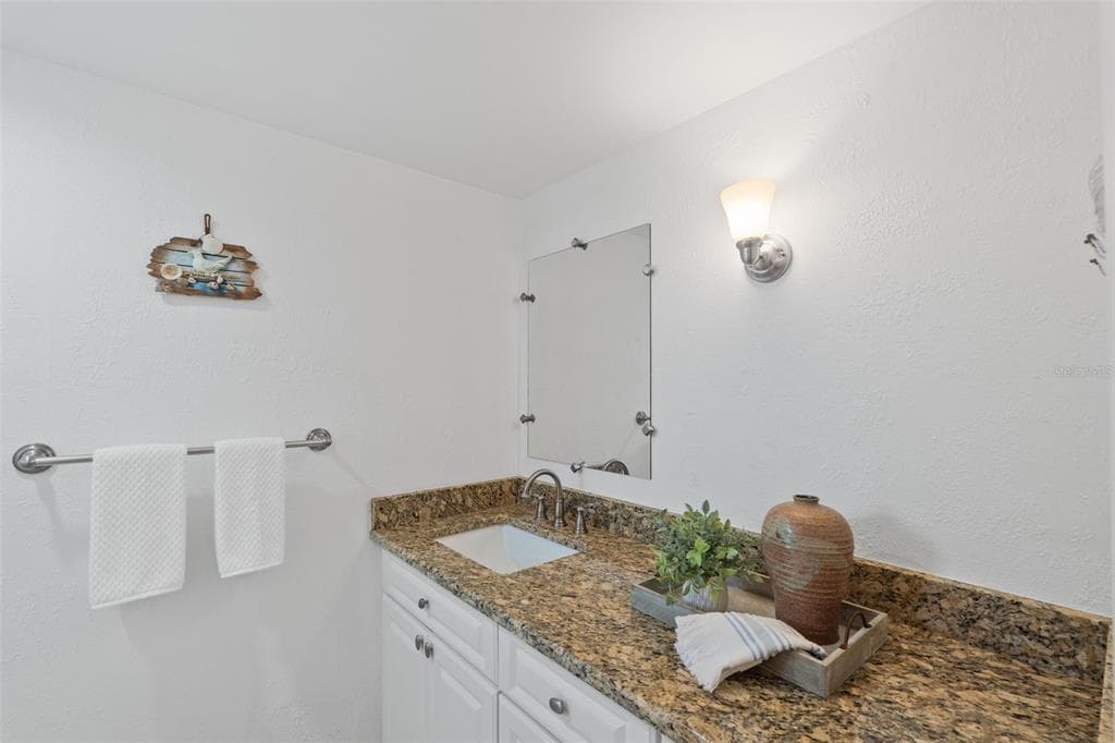5130 BRITTANY DRIVE S 505 photo 19