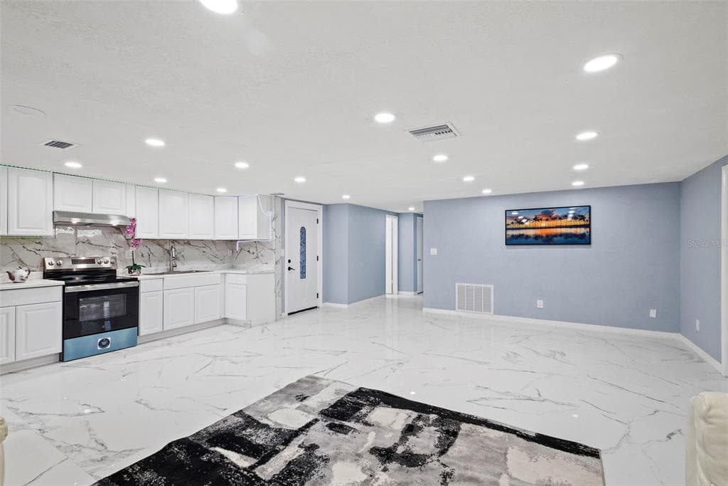 3332 WILSON DRIVE photo 5