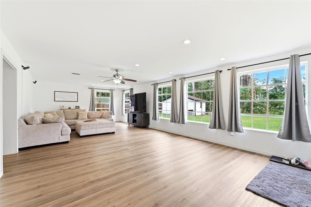 19003 CEDAR LANE photo 9