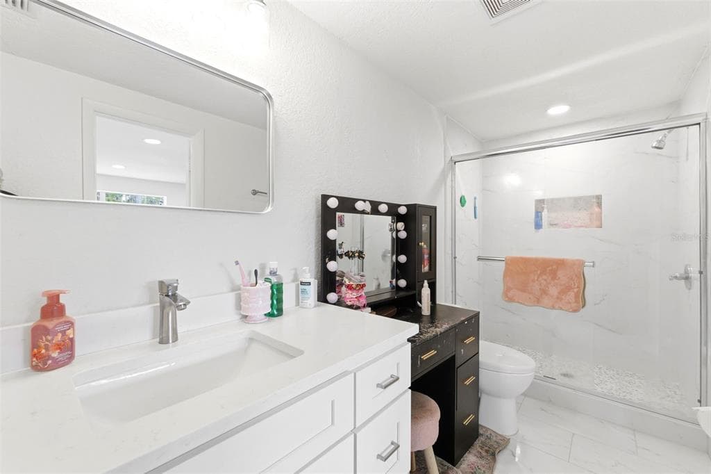 19003 CEDAR LANE photo 24