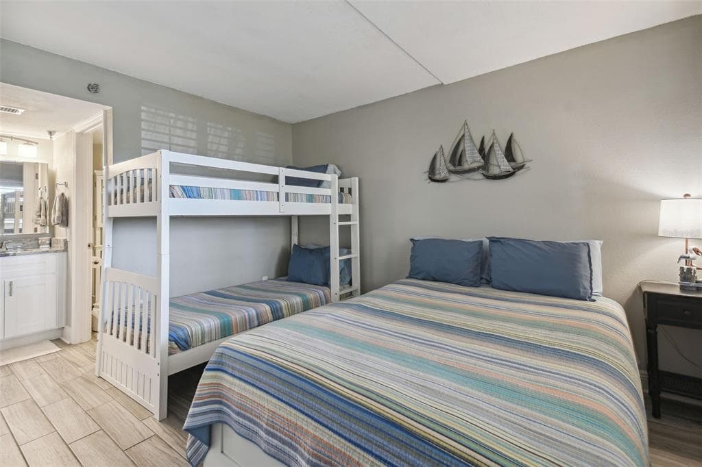6009 SEA RANCH DRIVE 107 photo 17