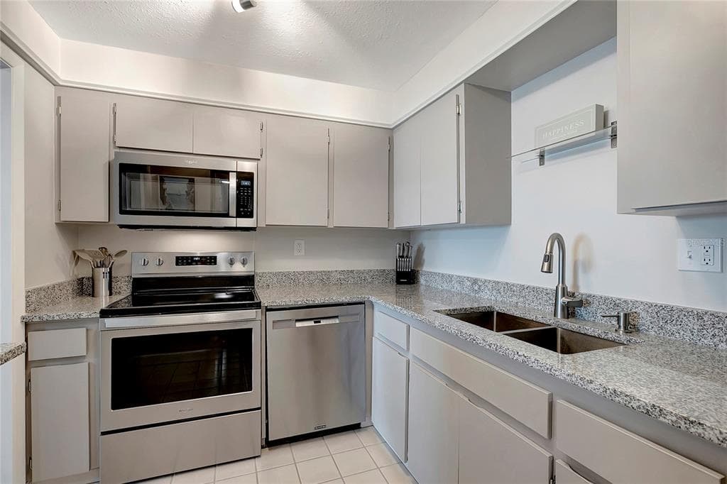 400 64TH AVENUE 202 photo 17