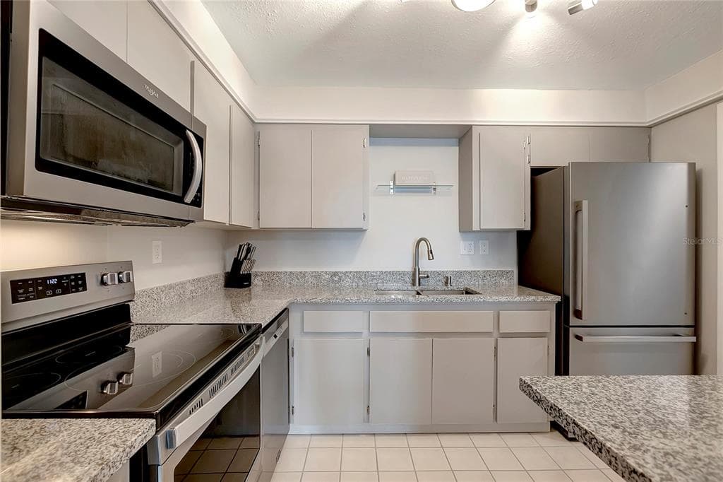400 64TH AVENUE 202 photo 18