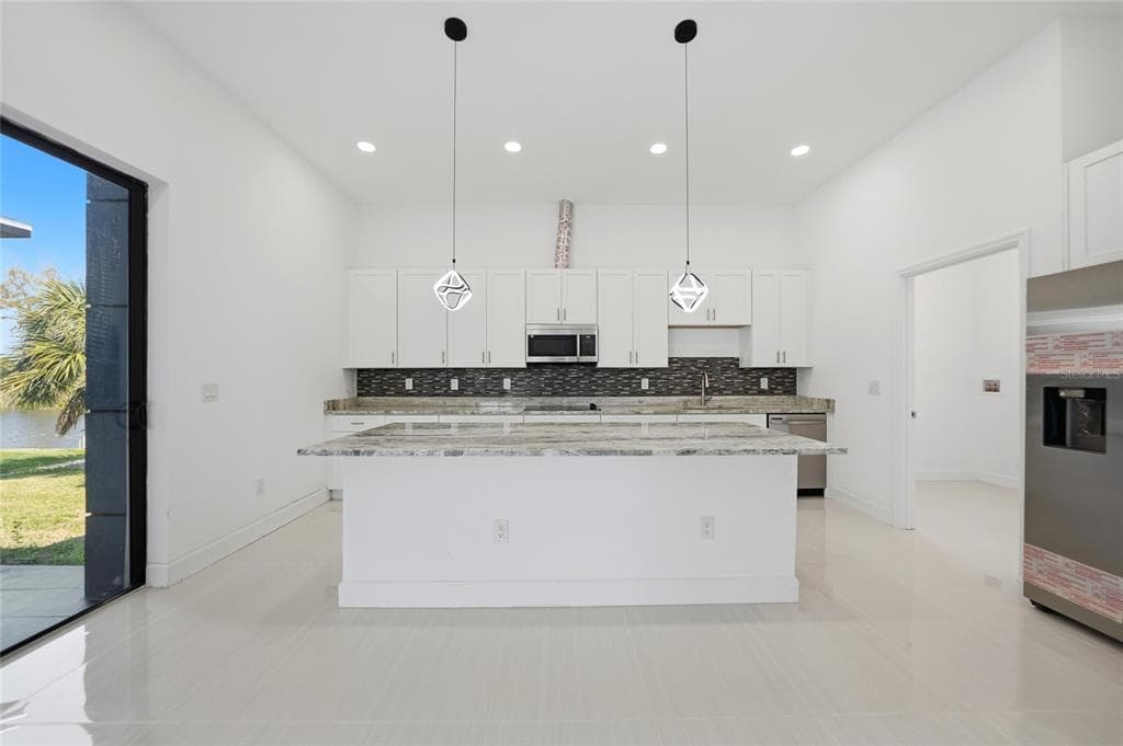15096 LAKELAND CIRCLE photo 12