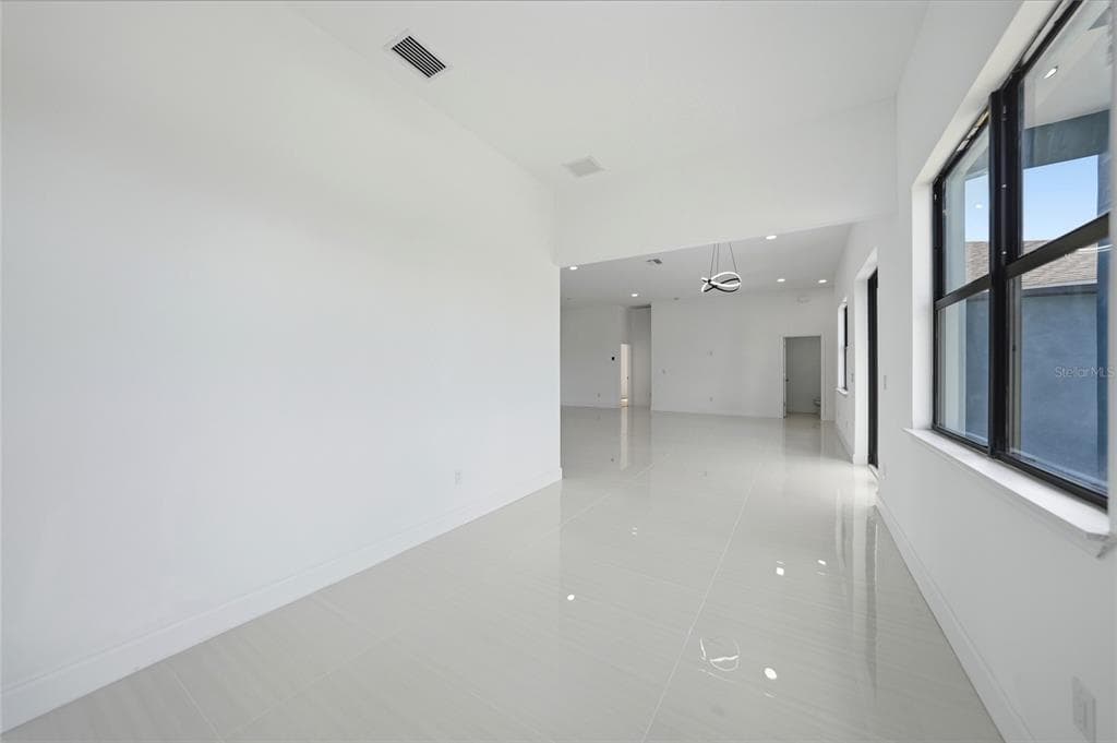 15096 LAKELAND CIRCLE photo 21