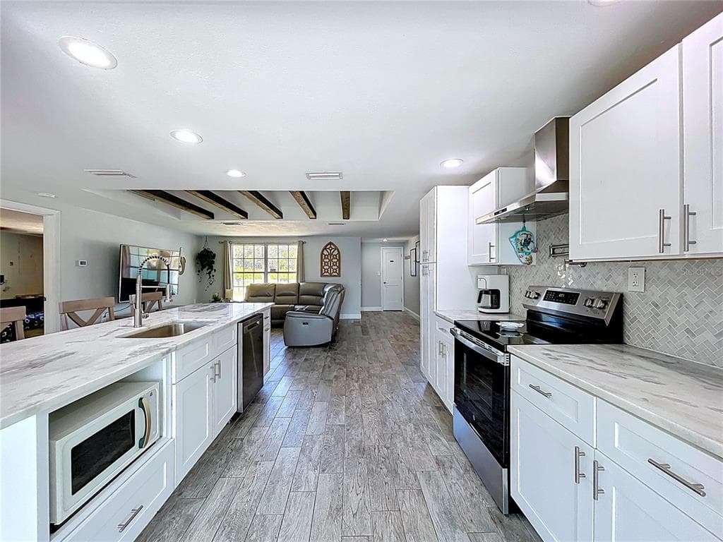 4930 BAY PARK DRIVE photo 12