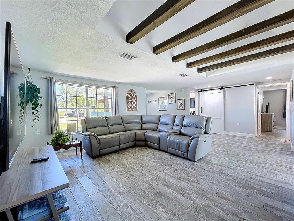 4930 BAY PARK DRIVE photo 9