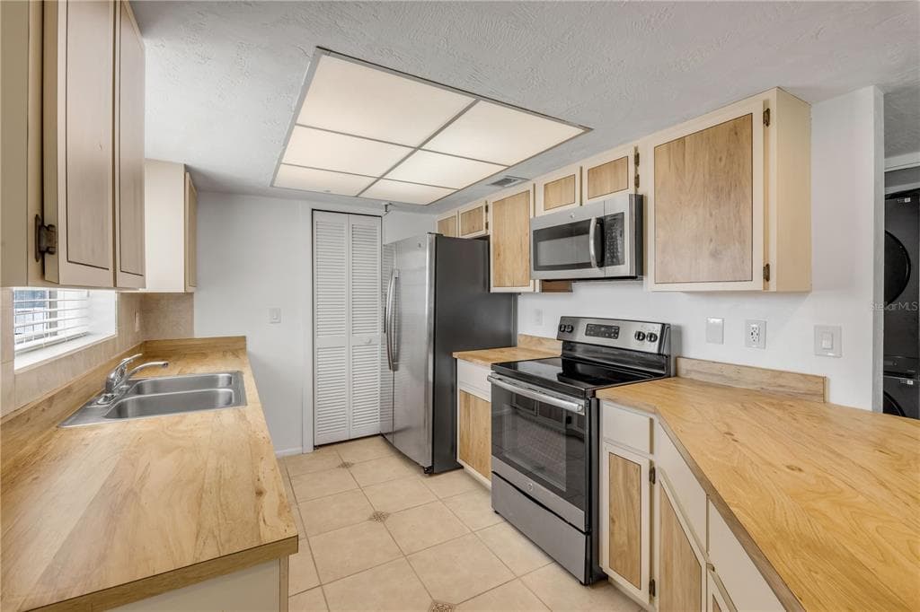 3001 S ATLANTIC AVENUE 503 photo 12