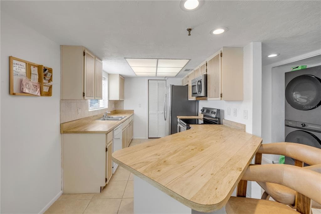 3001 S ATLANTIC AVENUE 503 photo 10