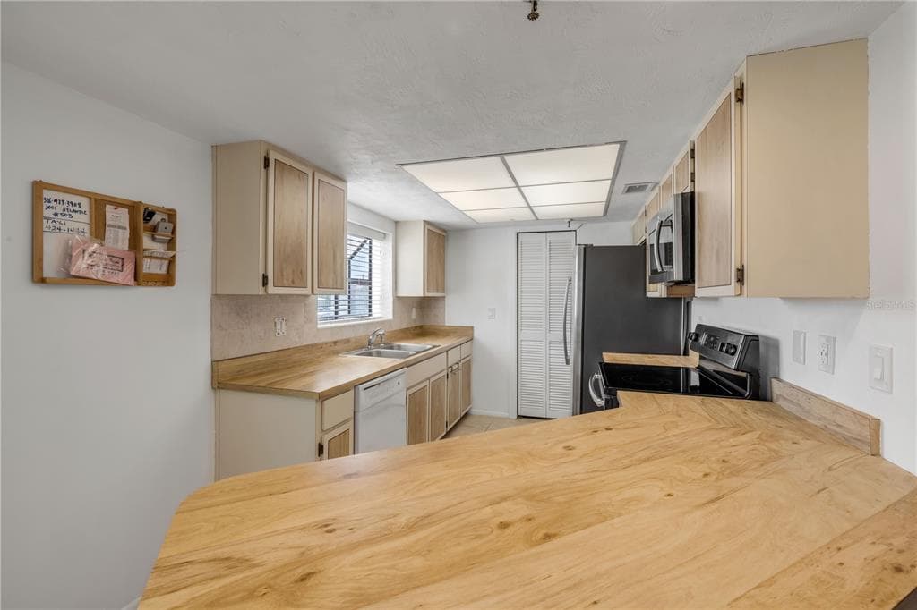 3001 S ATLANTIC AVENUE 503 photo 11