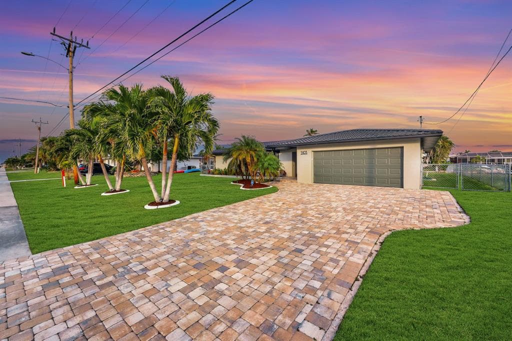 5103 PELICAN BOULEVARD photo 2