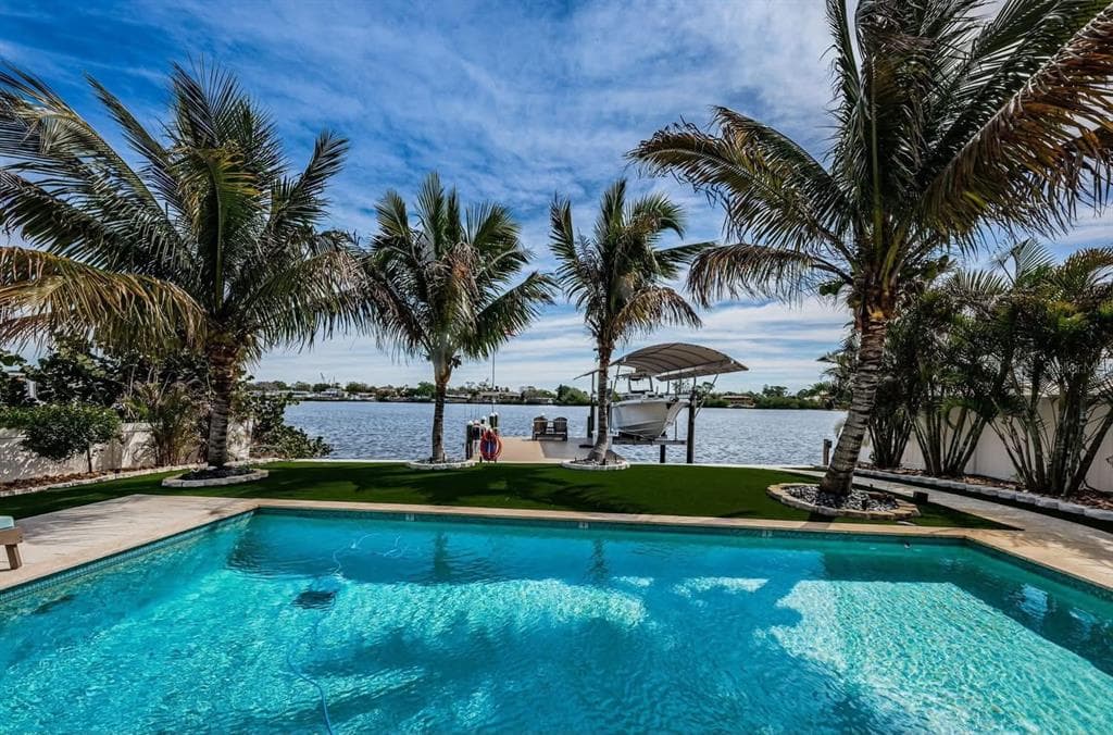 658 BAYSHORE DRIVE photo 7