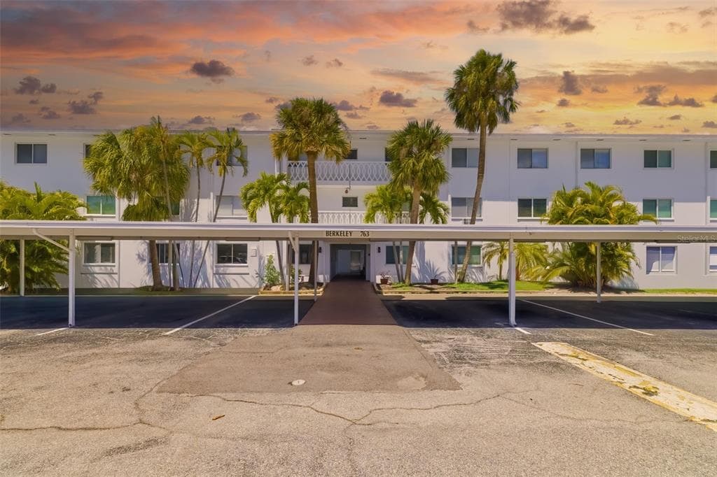 763 JOHN RINGLING BOULEVARD 22 photo 2