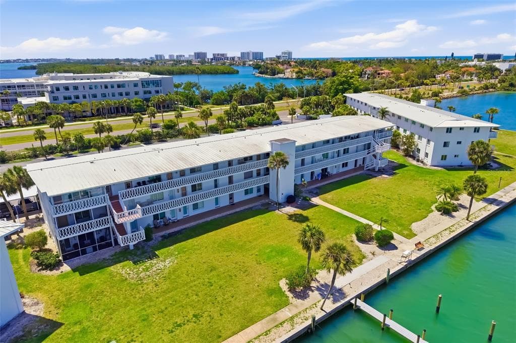 763 JOHN RINGLING BOULEVARD 22 photo 6