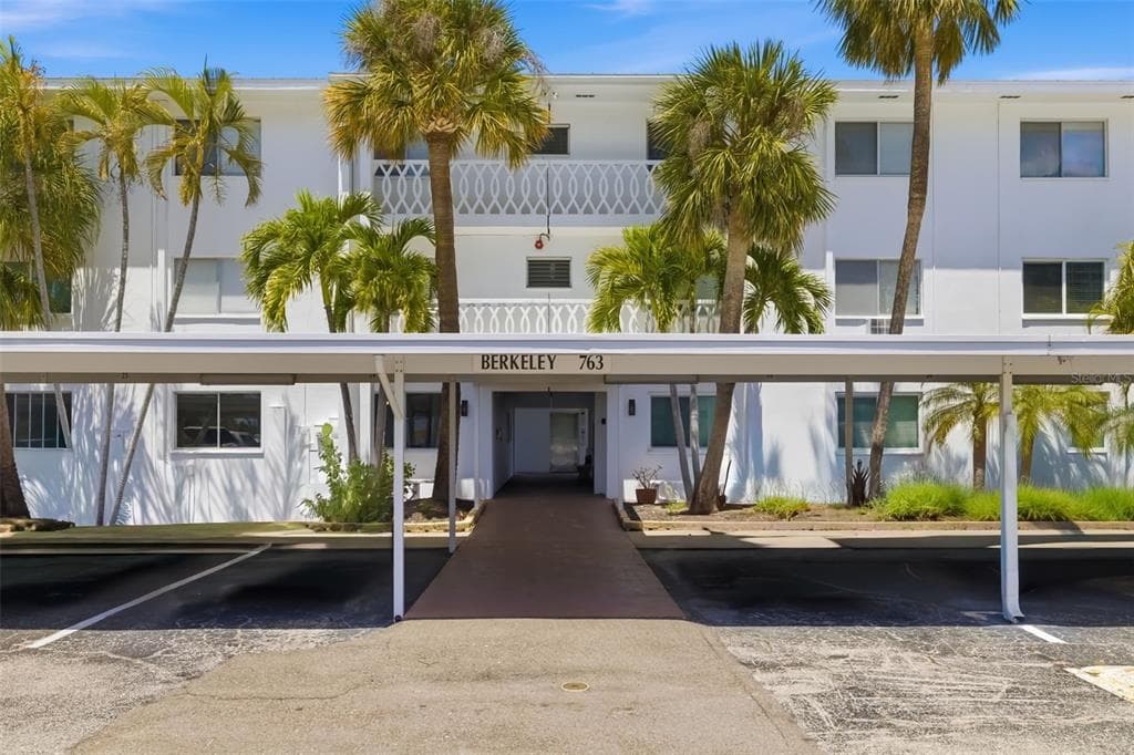 763 JOHN RINGLING BOULEVARD 22 photo 3