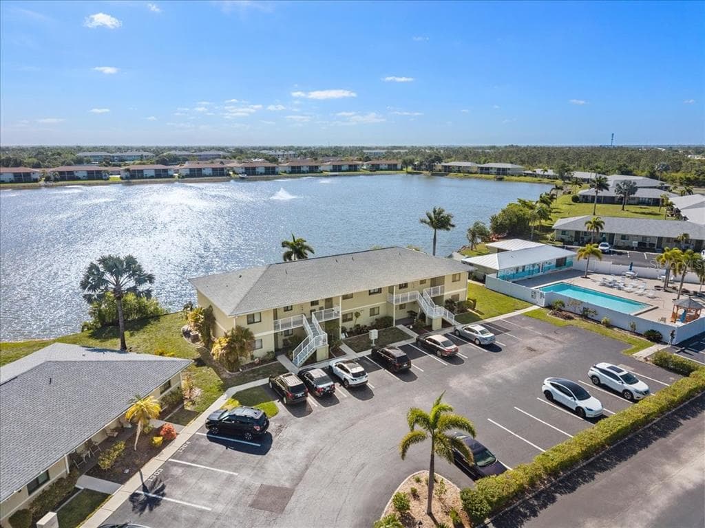 25225 RAMPART BOULEVARD 1207 photo 2